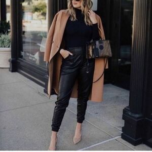 Spanx Leather Like Jogger Black Size small